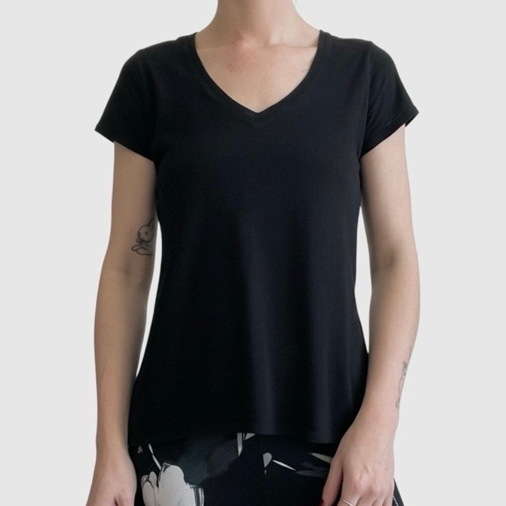 Athleta Black Short Sleeve V-Neck Top